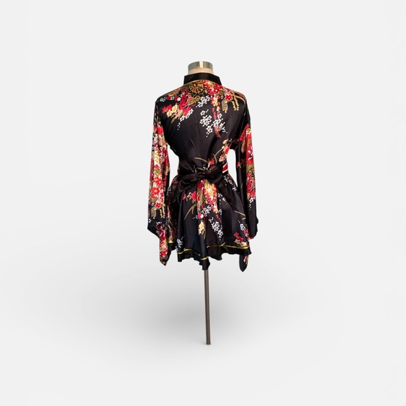 Floral Kimono Robe with Belt - Picture 5 of 9